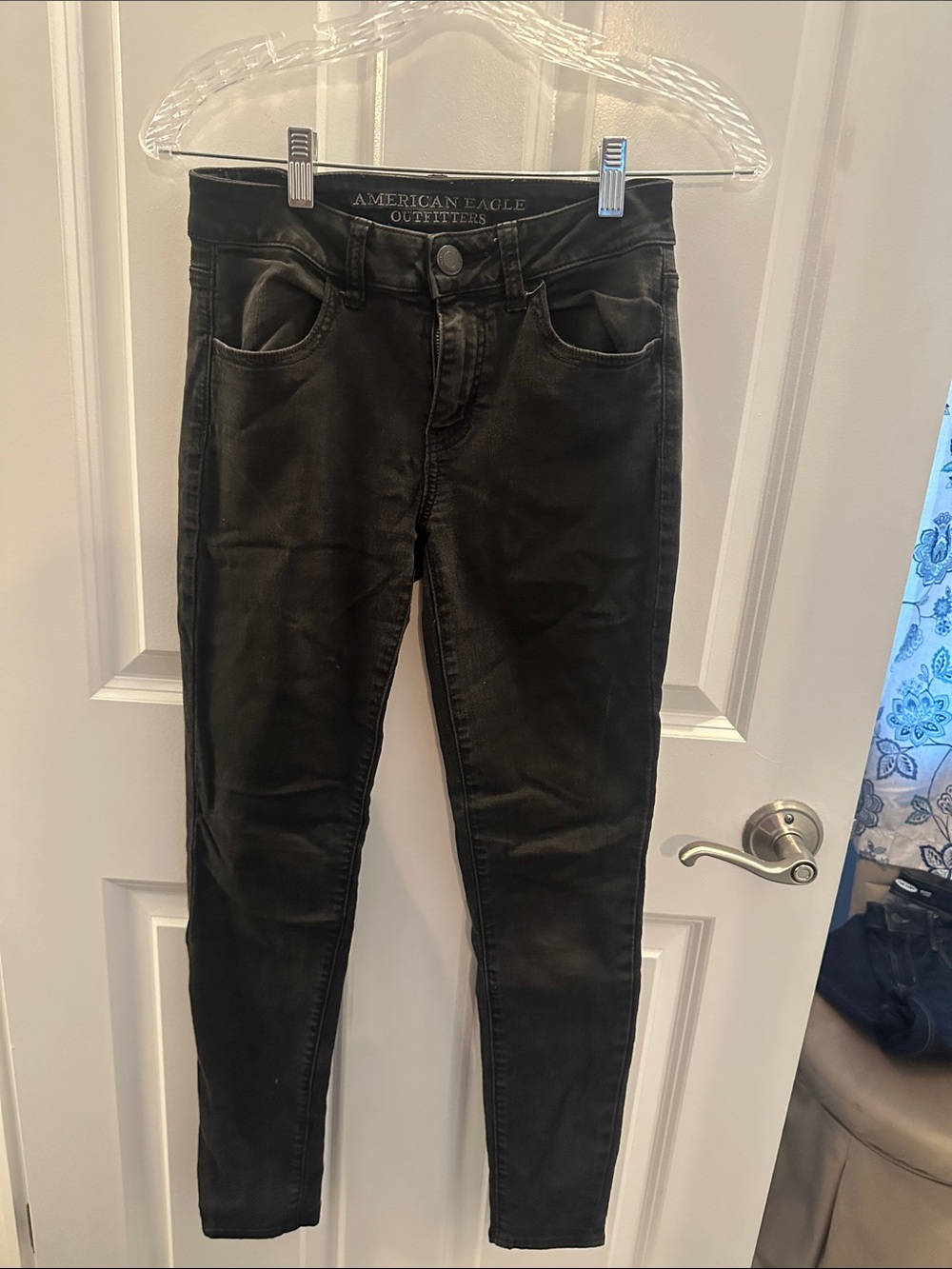 American Eagle Outfitters Black Skinny Jeans for Women - Sleek Fit